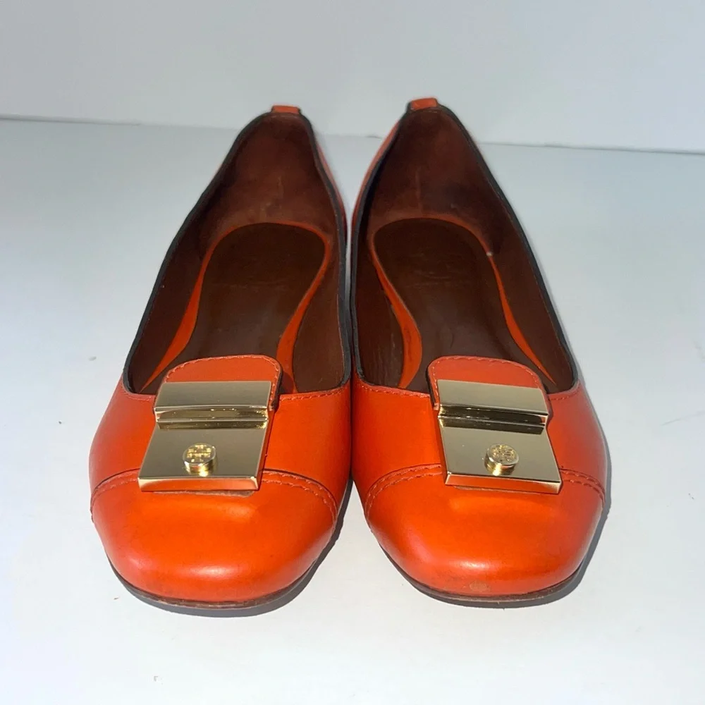 Tory Burch woman’s flat orange shoes size‎ 5